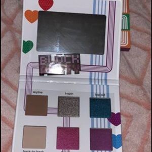 Tetris x eyeshadow pallet